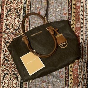 Michael Kors Adjustable Cross Body